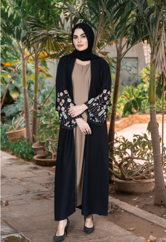 Nooré Elham – Embroidered Coat Style Abaya