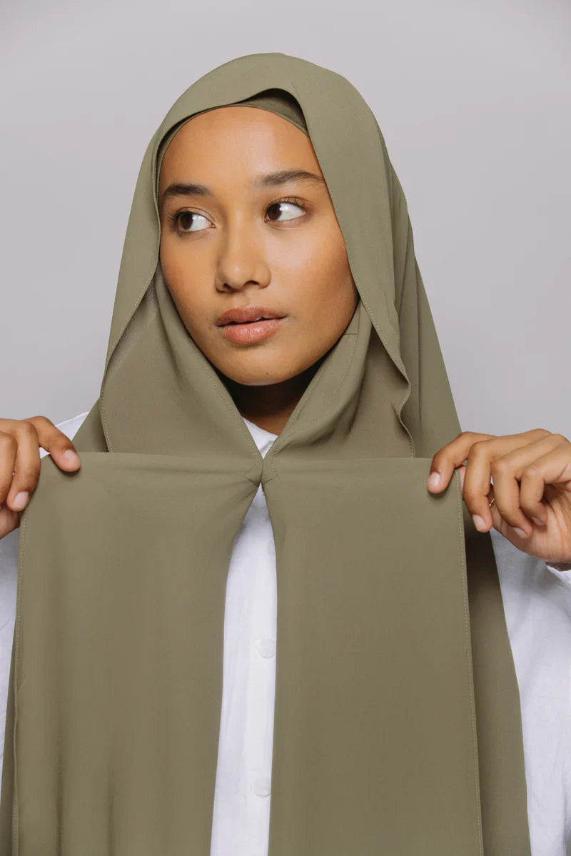 Magnetic Instant Hijab by UJ - BUNDLE OF 3 (RANDOM COLORS)