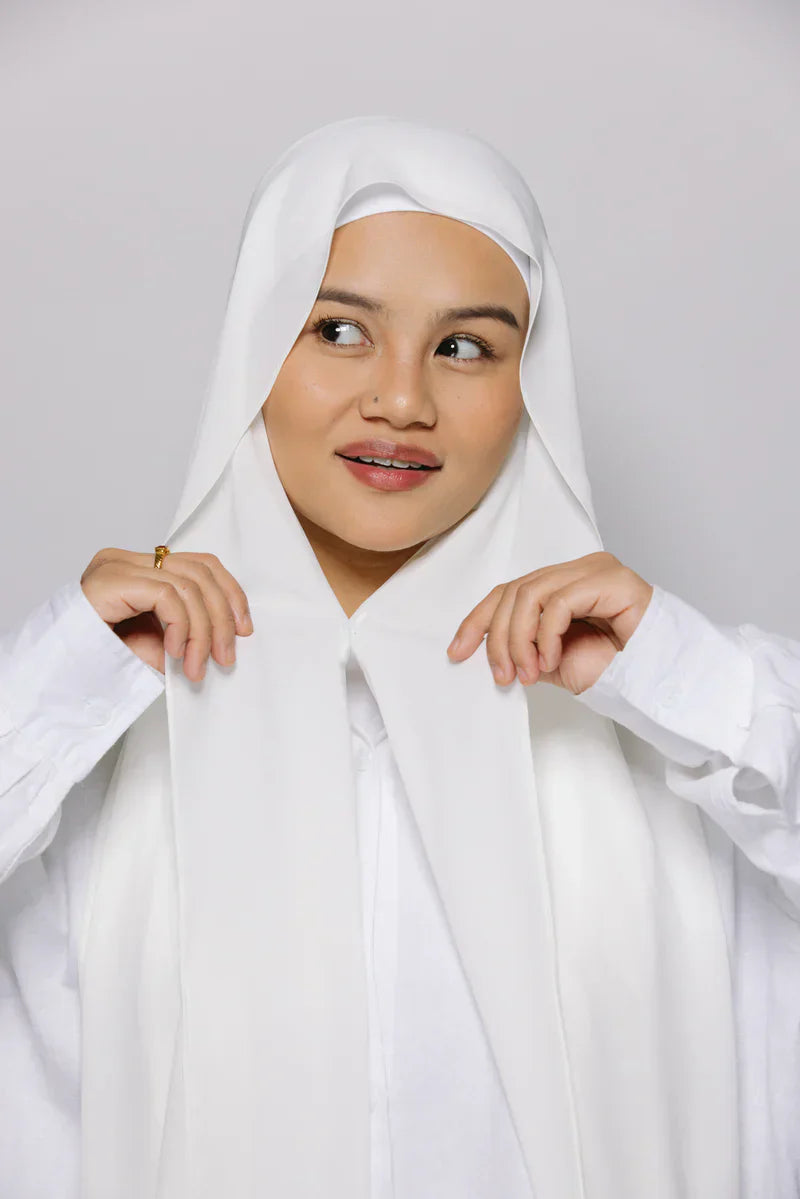 Magnetic Instant Hijab by UJ - BUNDLE OF 3 (RANDOM COLORS)