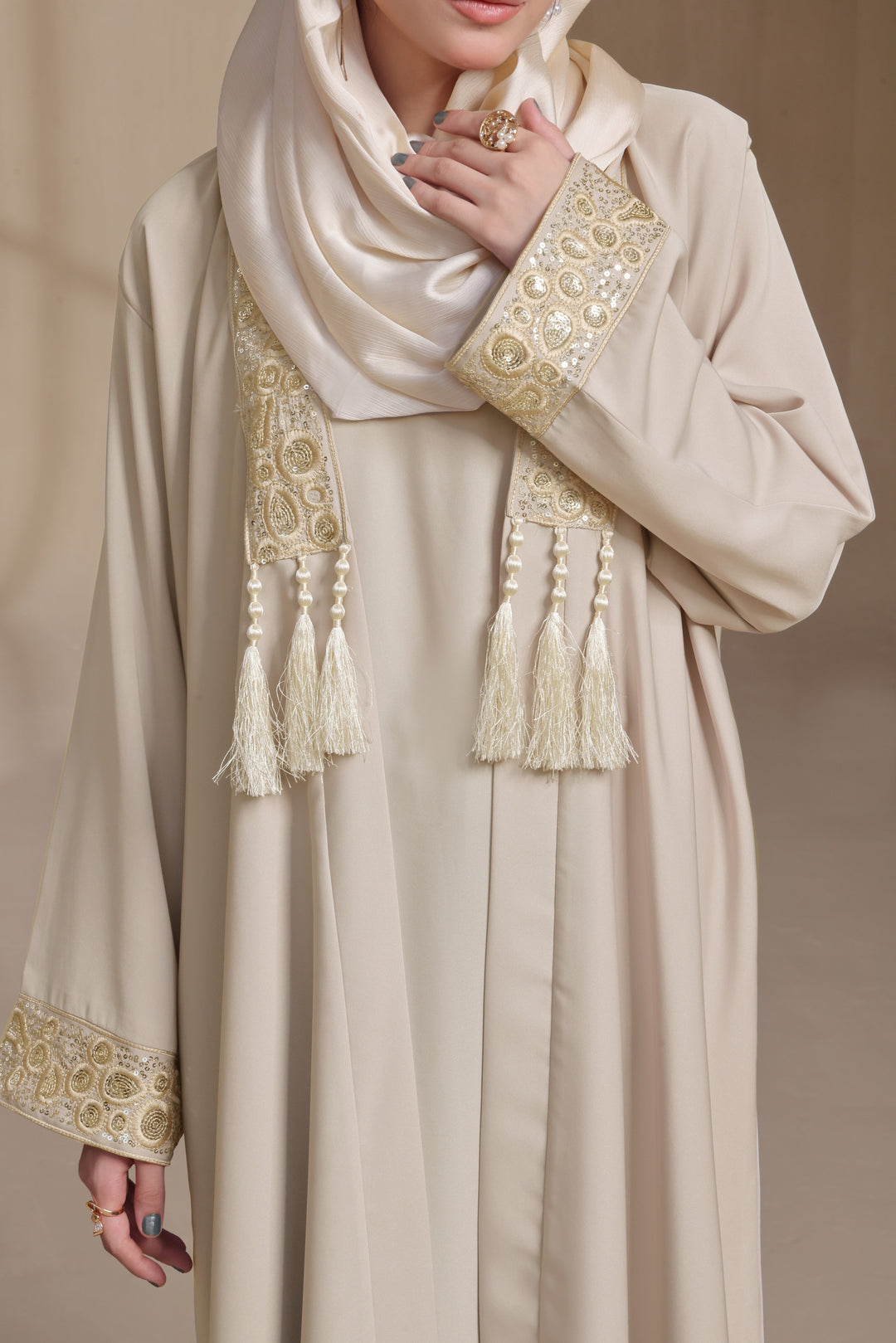Noor Al-Rimal Abaya