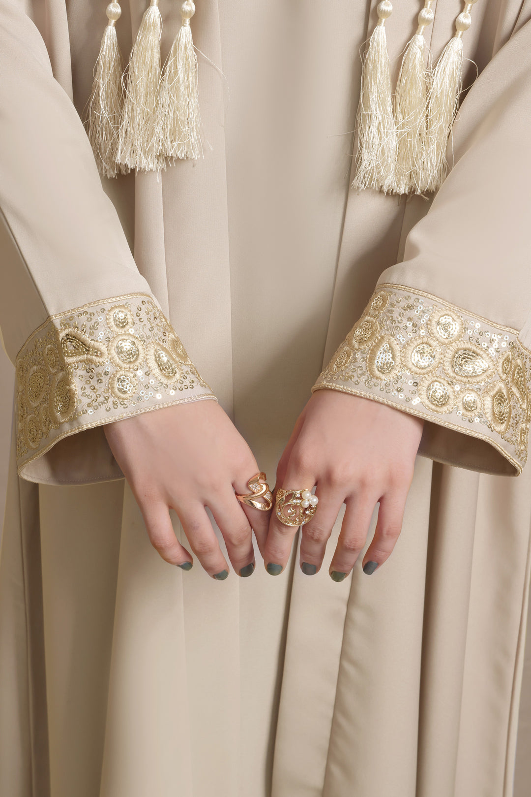 Noor Al-Rimal Abaya