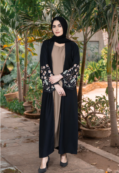 Nooré Elham – Embroidered Coat Style Abaya