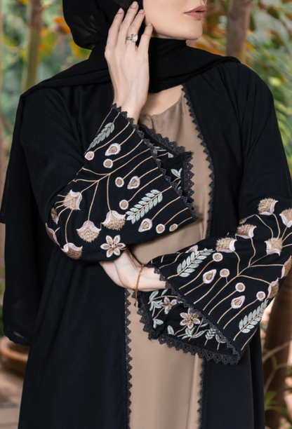 Nooré Elham – Embroidered Coat Style Abaya