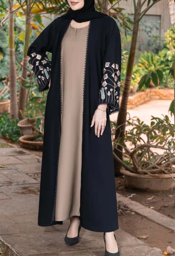 Nooré Elham – Embroidered Coat Style Abaya