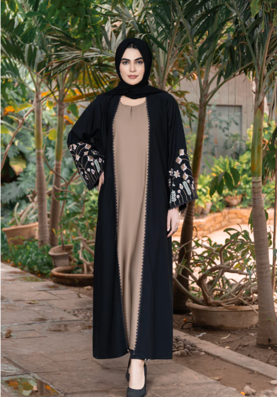 Nooré Elham – Embroidered Coat Style Abaya