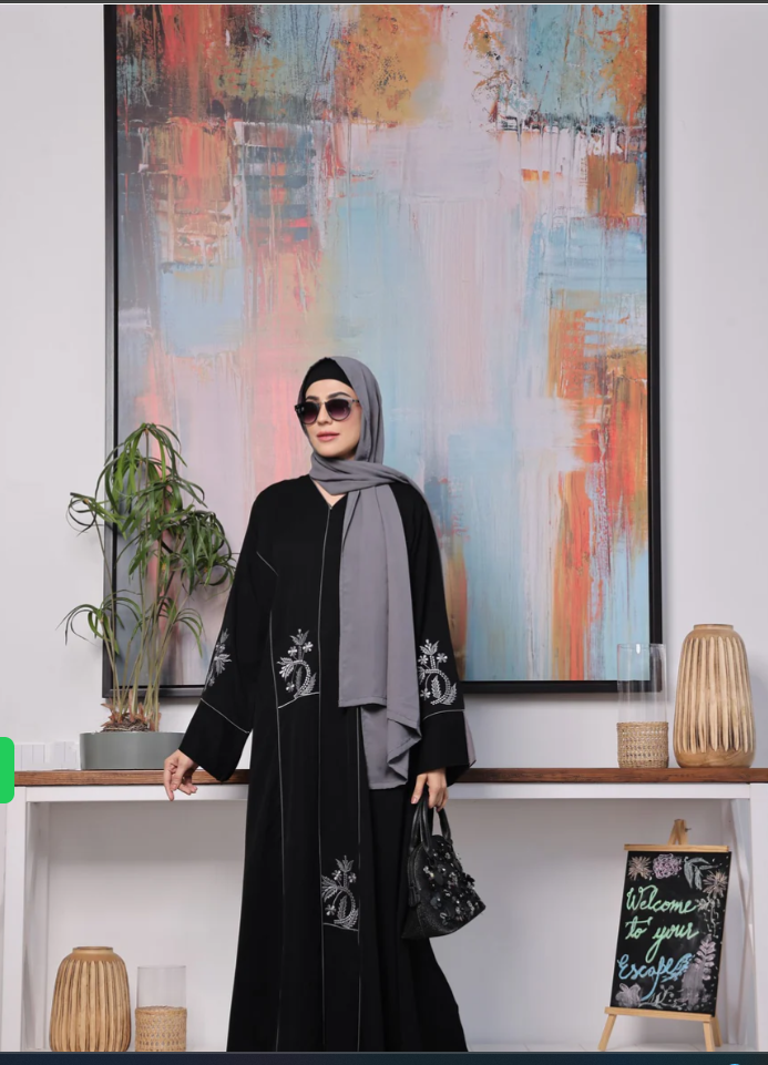 Noir Elegance Abaya